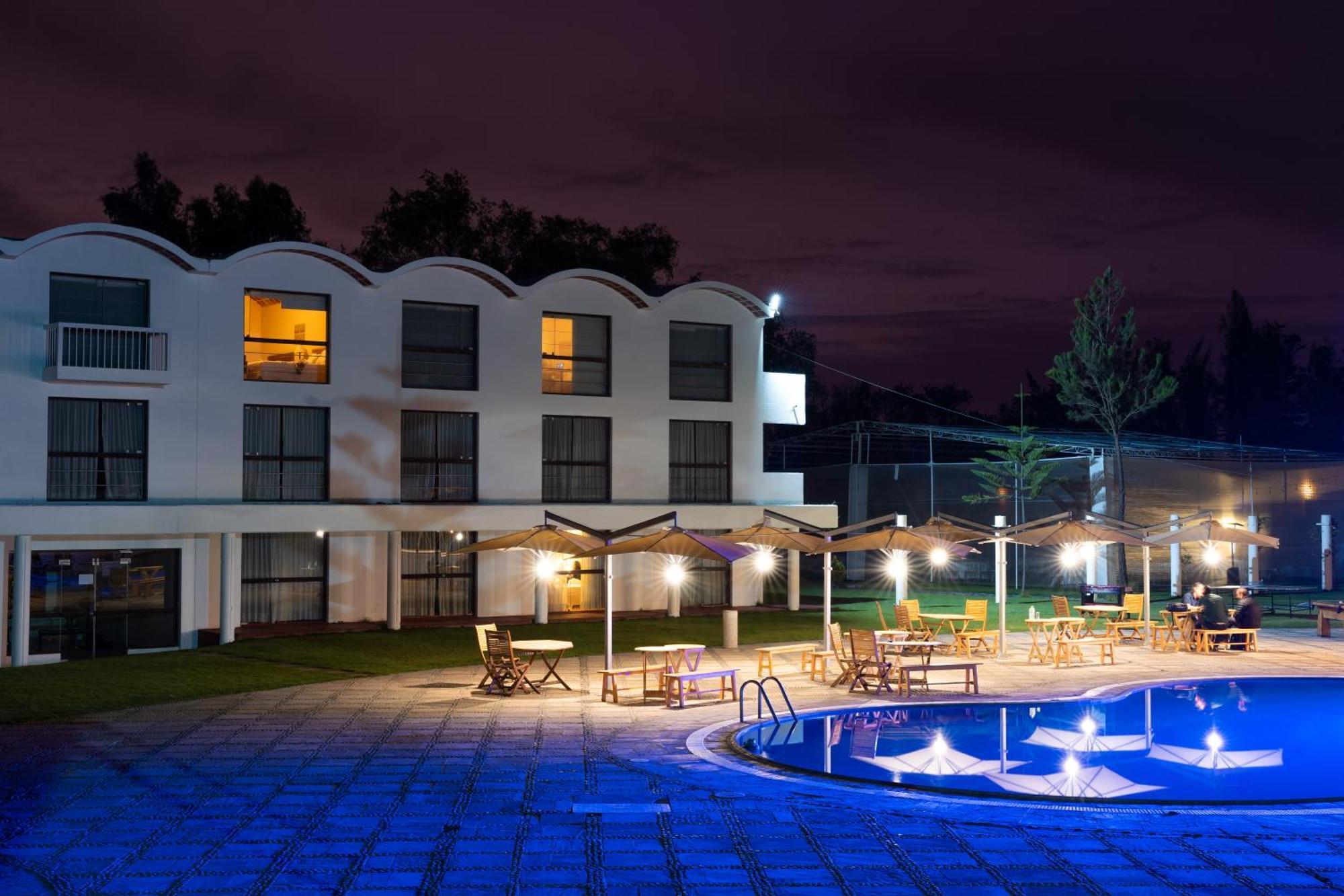 Bth Hotel Arequipa Lake Characato Extérieur photo